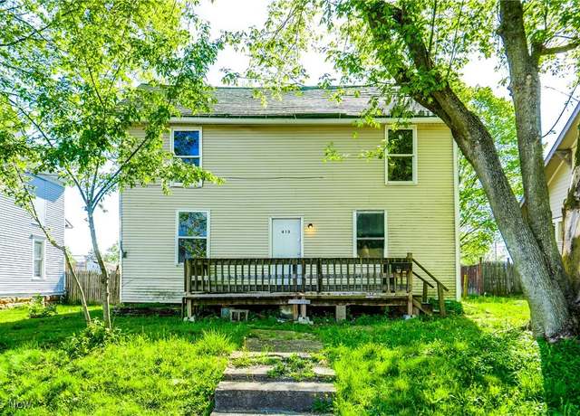 Property at 413 Henry St, Mansfield, OH 44907, 3 beds, 2 baths