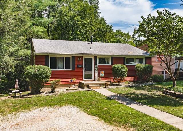 Property at 2306 Lincoln Ave, Parkersburg, WV 26101, 4 beds, 1 bath