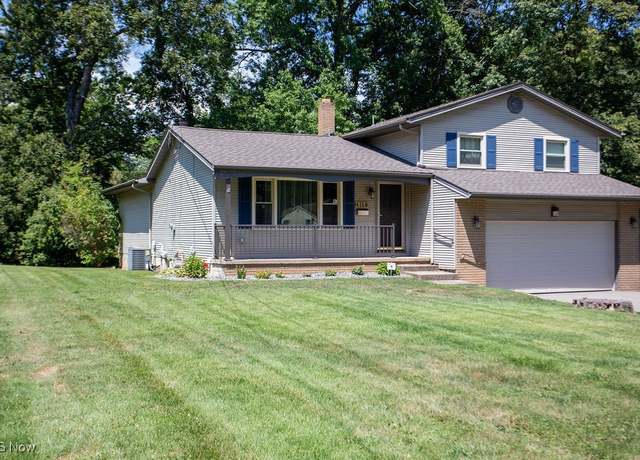 Property at 4150 Claridge Dr, Austintown, OH 44511, 3 beds, 1.5 baths