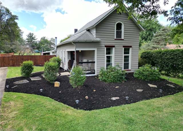 Property at 12862 Ridge Rd, North Royalton, OH 44133, 3 beds, 2 baths
