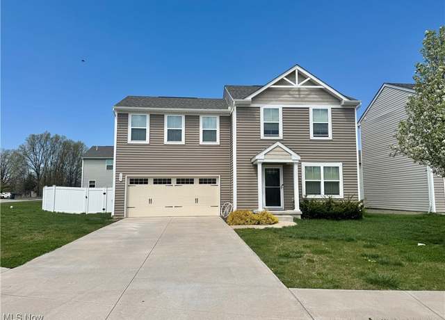 Property at 117 Fall Lake Ln, Amherst, OH 44001, 4 beds, 2.5 baths