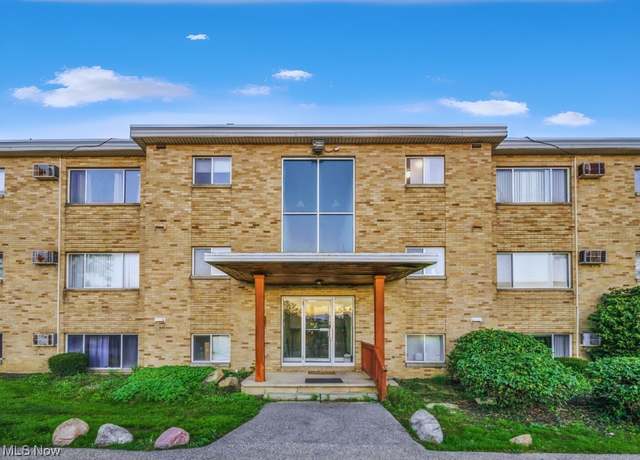 Property at 5200 Royalton Rd Unit 11-A, North Royalton, OH 44133, 2 beds, 1 bath