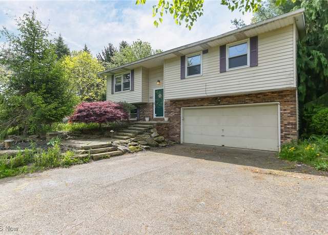 Property at 5200 St Rt 303, Ravenna, OH 44266, 4 beds, 1.5 baths