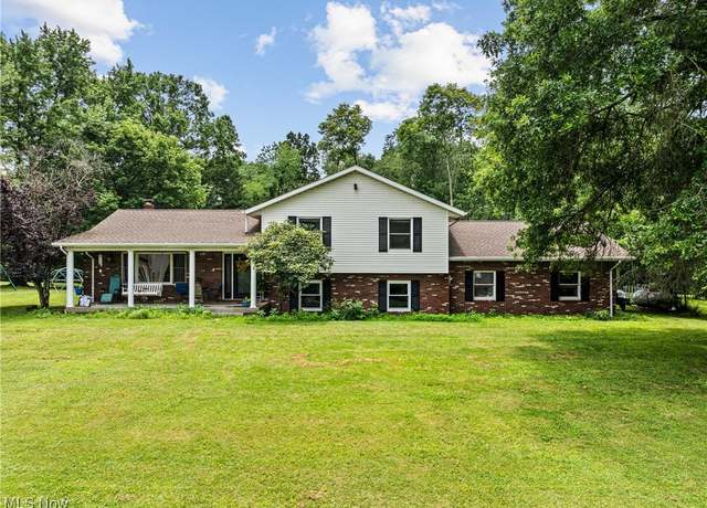 Property at 47611 Deerfield Dr, St Clairsville, OH 43950, 3 beds, 3 baths