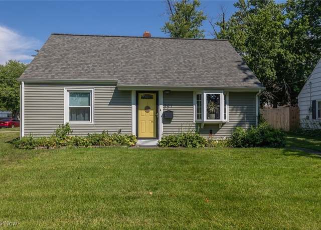 Property at 351 E 232nd St, Euclid, OH 44123, 3 beds, 1.5 baths