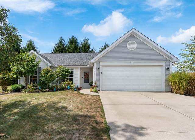 Property at 3945 Arbor Creek Ave NW, Canton, OH 44718, 3 beds, 2 baths