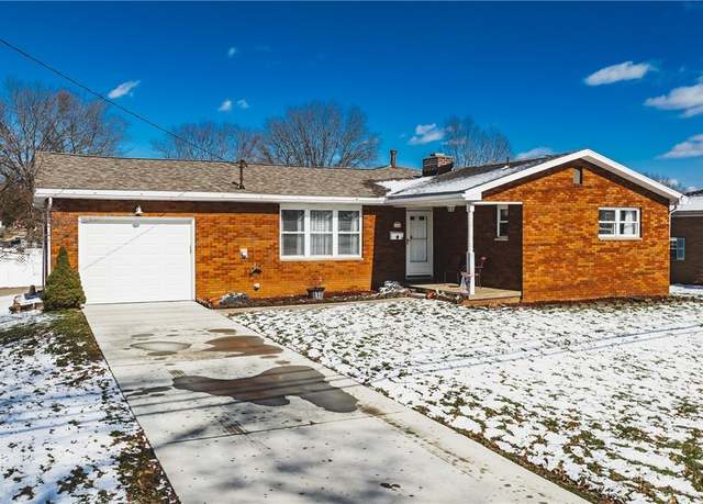 Property at 3103 25th St, Parkersburg, WV 26104, 4 beds, 2.5 baths