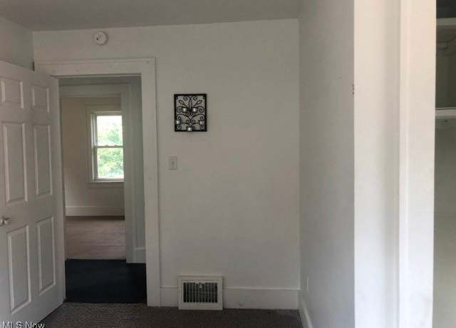 Property at 204 Beech Rd, Weirton, WV 26062, 3 beds, 1 bath