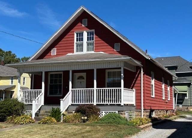 Property at 592 N Lincoln Ave, Salem, OH 44460, 3 beds, 1 bath