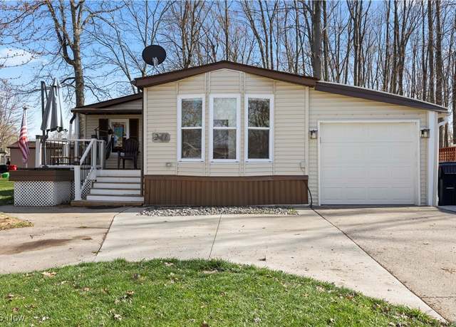 Property at 241 Twin Lake Dr, Elyria, OH 44035, 2 beds, 2 baths