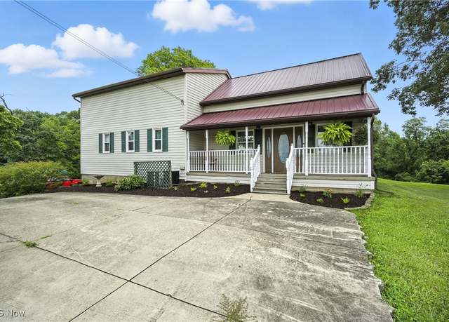Property at 1371 Spider Ridge Rd, Parkersburg, WV 26104, 3 beds, 2 baths