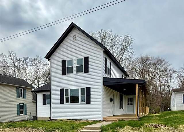 Property at 123 Center St, Roseville, OH 43777, 3 beds, 2 baths