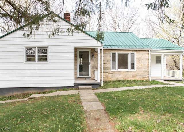 Property at 67060 Warnock Rd, St. Clairsville, OH 43950, 3 beds, 2 baths
