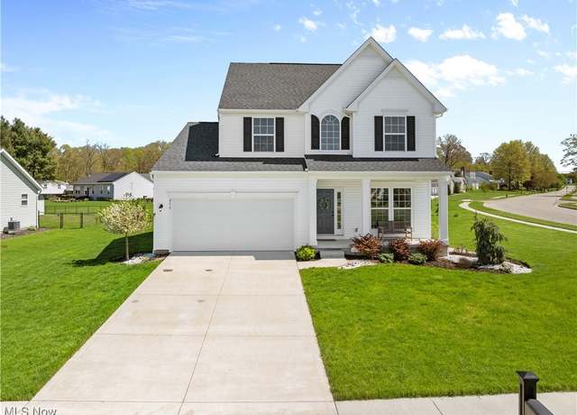 Property at 870 Thewes Cir, Louisville, OH 44641, 3 beds, 3.5 baths