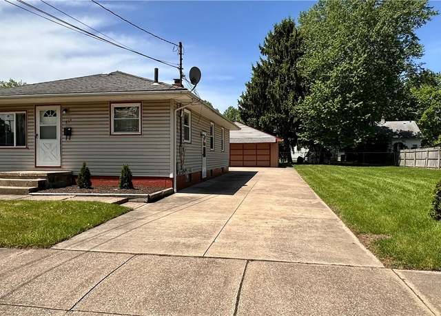 Property at 854 Ardella Ave, Akron, OH 44306, 3 beds, 1 bath