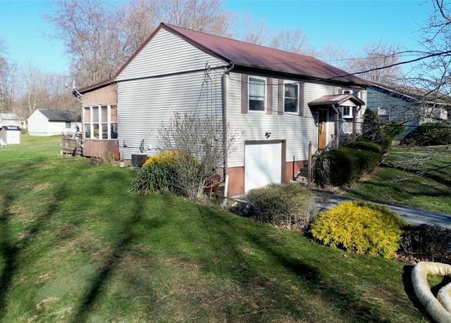 Property at 374 Washington St, Leetonia, OH 44431, 3 beds, 1 bath