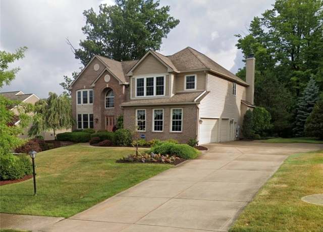 Property at 9236 W Hampton Dr, North Royalton, OH 44133, 5 beds, 4.5 baths
