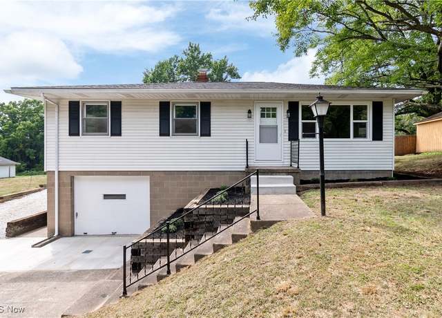 Property at 1716 Betz Rd, Akron, OH 44306, 3 beds, 1 bath