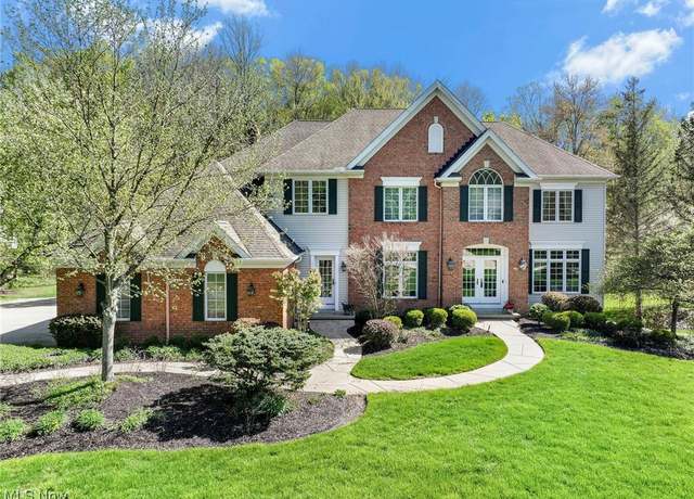 Property at 7420 Hillside Ln, Solon, OH 44139, 5 beds, 4.5 baths