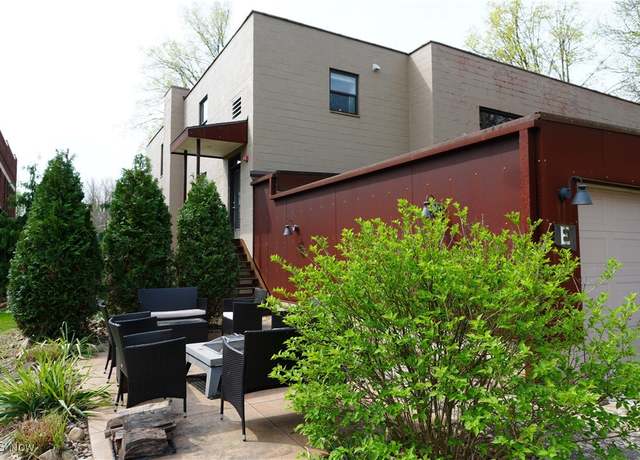 Property at 1945 Brady Lake Rd Unit E, Kent, OH 44240, 1 bed, 1.5 baths