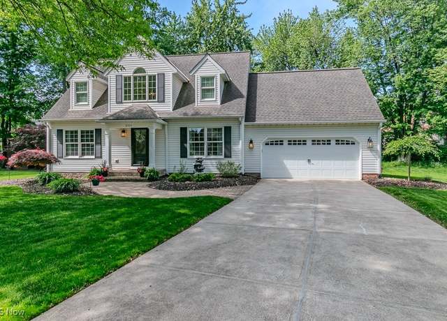 Property at 6504 Dawson Blvd, Mentor, OH 44060, 3 beds, 2.5 baths