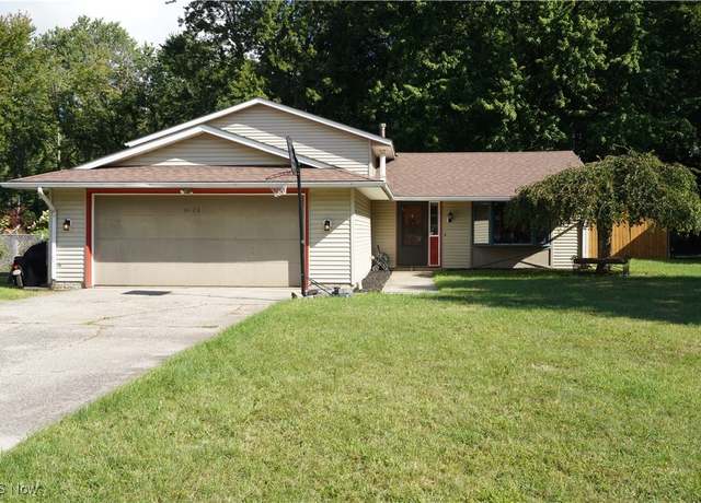 Property at 34128 Gina Dr, North Ridgeville, OH 44039, 3 beds, 2 baths