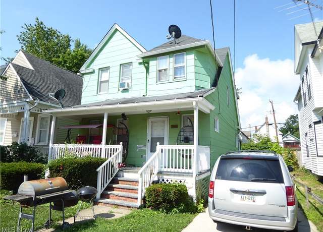 Property at 2028 W 104th St, Cleveland, OH 44102, 3 beds, 1.5 baths