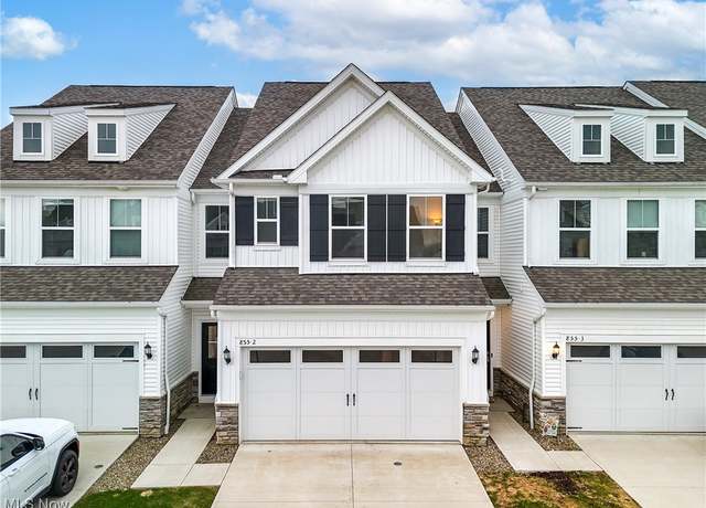 Property at 855-2 Dipper Ln, Aurora, OH 44202, 3 beds, 2.5 baths