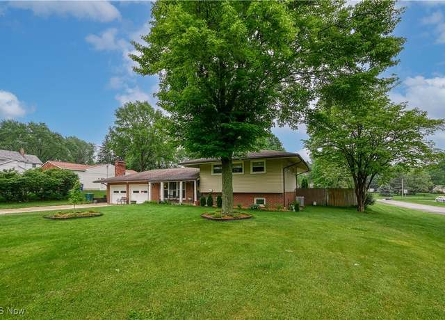 Property at 3868 Lor Ron Ave, Kent, OH 44240, 3 beds, 1.5 baths