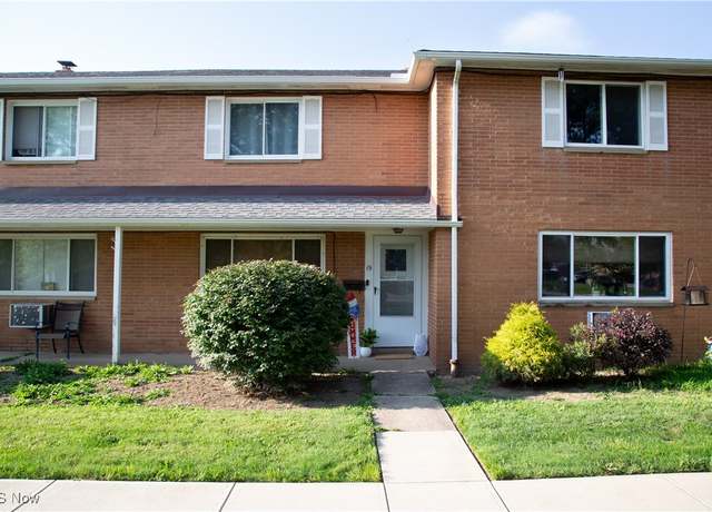 Property at 2472 Warren #19, Twinsburg, OH 44087, 2 beds, 1.5 baths