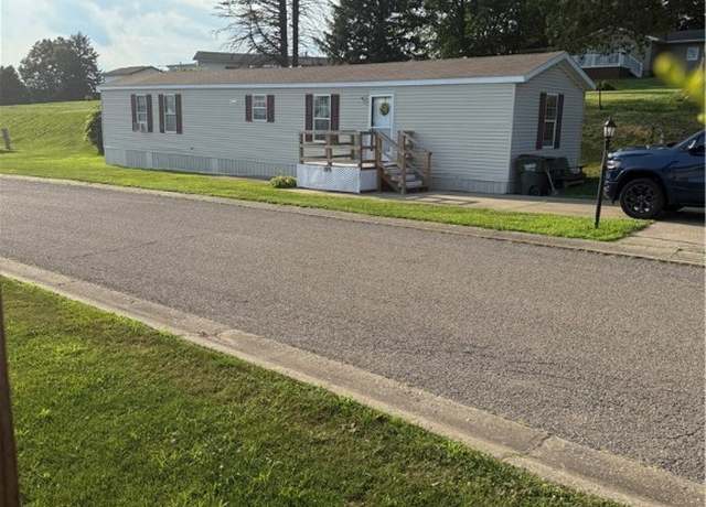 Property at 105 Rains Cir, South Zanesville, OH 43701, 2 beds, 2 baths