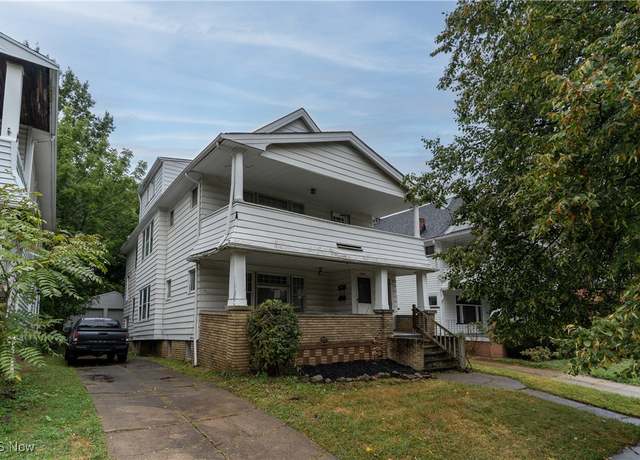 Property at 1594 Victoria Ave, Lakewood, OH 44107, 5 beds, 2 baths