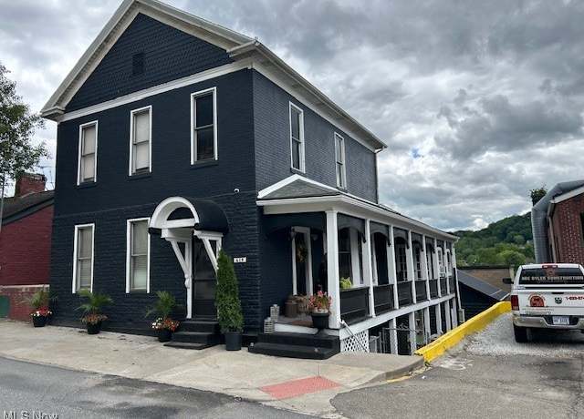 Property at 419 Commerce St, Wellsburg, WV 26070, 3 beds, 1.5 baths