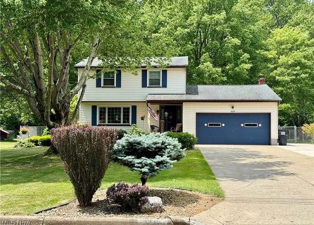 Property at 4319 Timberbrook Dr, Canfield, OH 44406, 3 beds, 1.5 baths