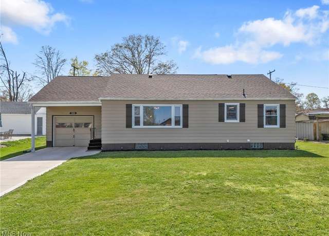Property at 308 Parkway Dr N, Gnadenhutten, OH 44629, 3 beds, 1 bath