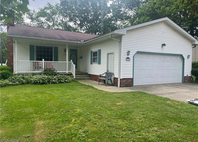 Property at 2220 Western Ave, Alliance, OH 44601, 3 beds, 1.5 baths
