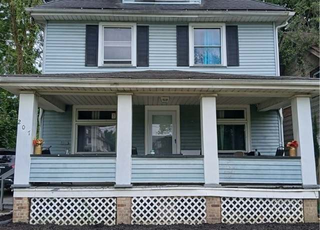 Property at 207 E Lucius Ave, Youngstown, OH 44507, 5 beds, 1 bath