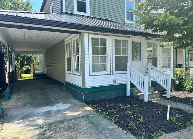 Property at 1610 Globe, East Liverpool, OH 43920, 2 beds, 1.5 baths