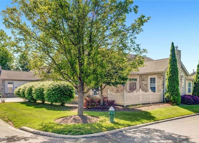 Property at 190 Sandover Dr, Aurora, OH 44202, 3 beds, 2.5 baths