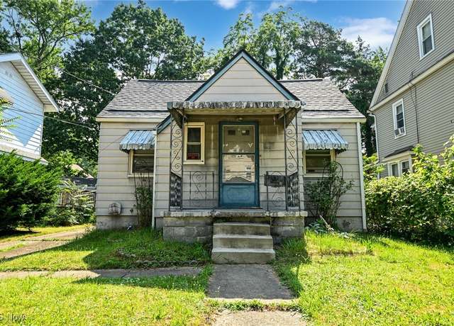 Property at 1051 Murray Ave, Akron, OH 44310, 2 beds, 1.5 baths