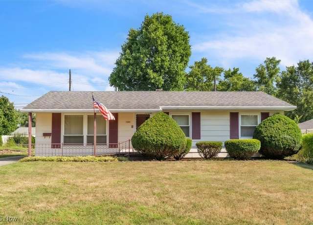 Property at 1995 Sedro St, Cuyahoga Falls, OH 44221, 3 beds, 1.5 baths