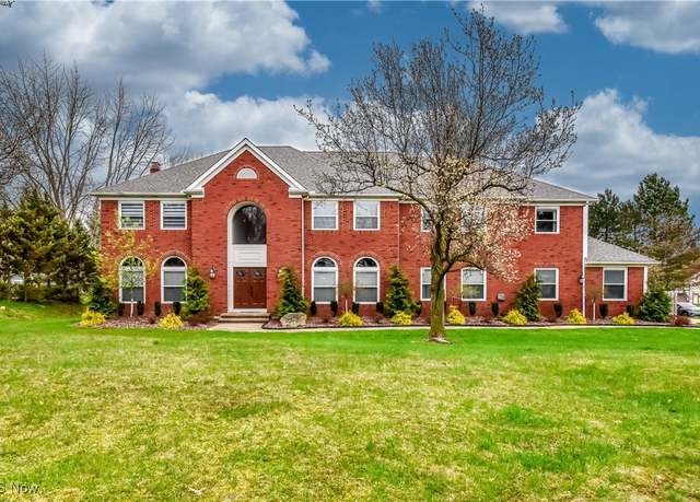 Property at 489 Leverett Ln, Highland Heights, OH 44143, 7 beds, 5.5 baths