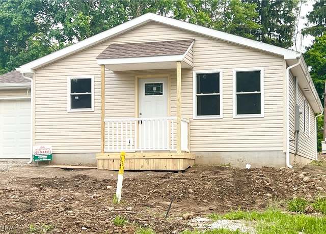 Property at 151 E 5th St, Salem, OH 44460, 3 beds, 2 baths