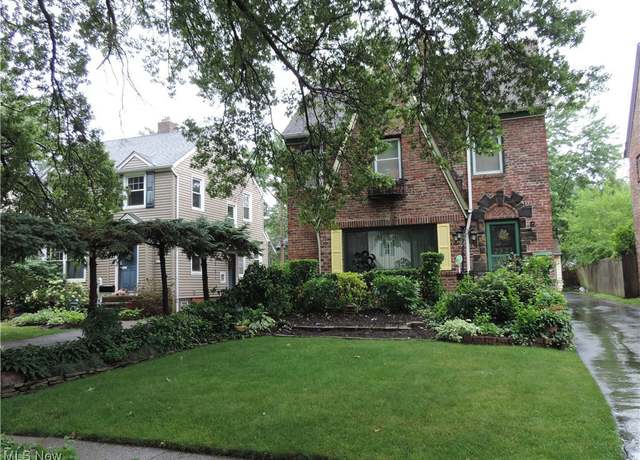 Property at 2323 Scholl Rd, University Heights, OH 44118, 3 beds, 1.5 baths