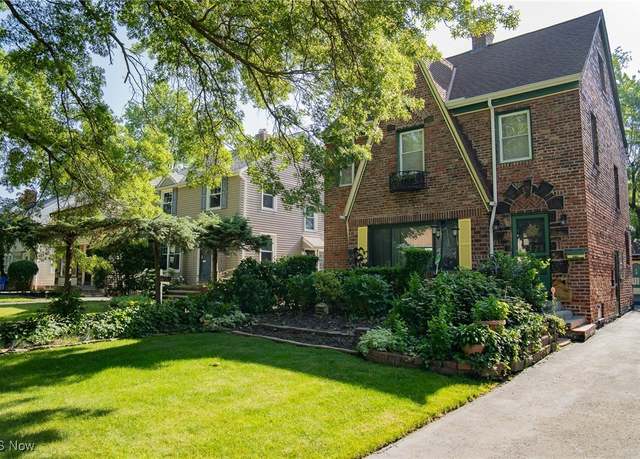 Property at 2323 Scholl Rd, University Heights, OH 44118, 3 beds, 1.5 baths
