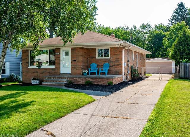 Property at 2777 Dale Ave, Rocky River, OH 44116, 3 beds, 1.5 baths