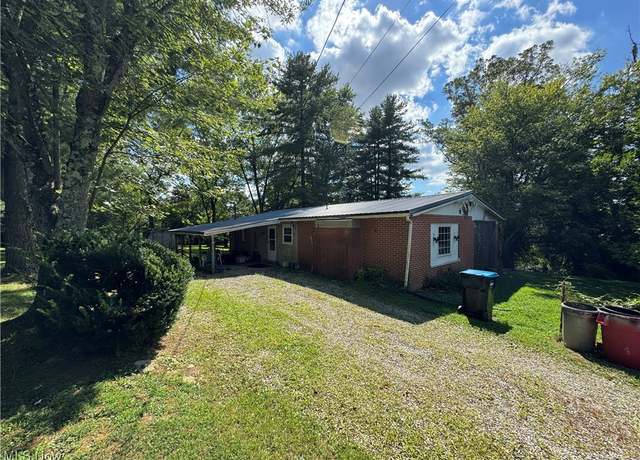 Property at 1332 Sunrise Ave, Zanesville, OH 43701, 3 beds, 1 bath