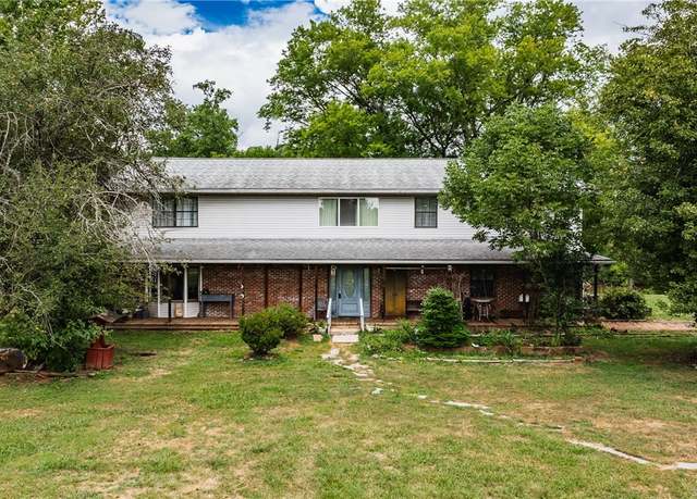 Property at 69 Mulberry St, Elizabeth, WV 26143, 6 beds, 2.5 baths