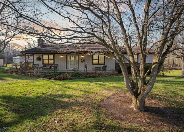 Property at 215 State St, Oberlin, OH 44074, 3 beds, 2.5 baths