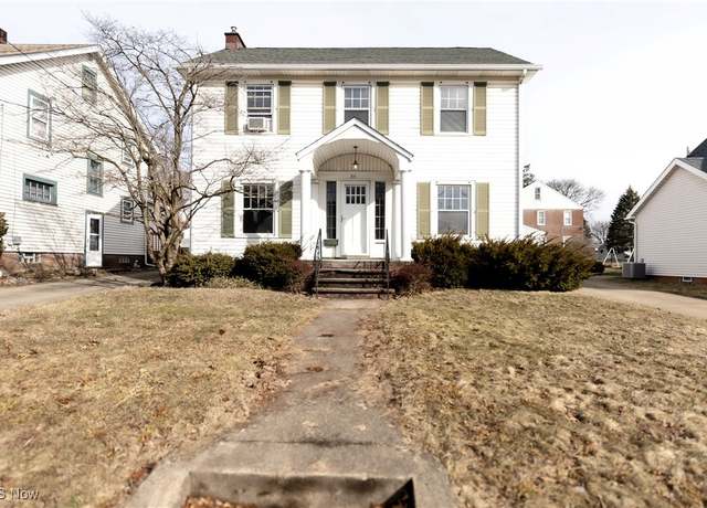 Property at 311 16th St NE, Canton, OH 44714, 3 beds, 2 baths